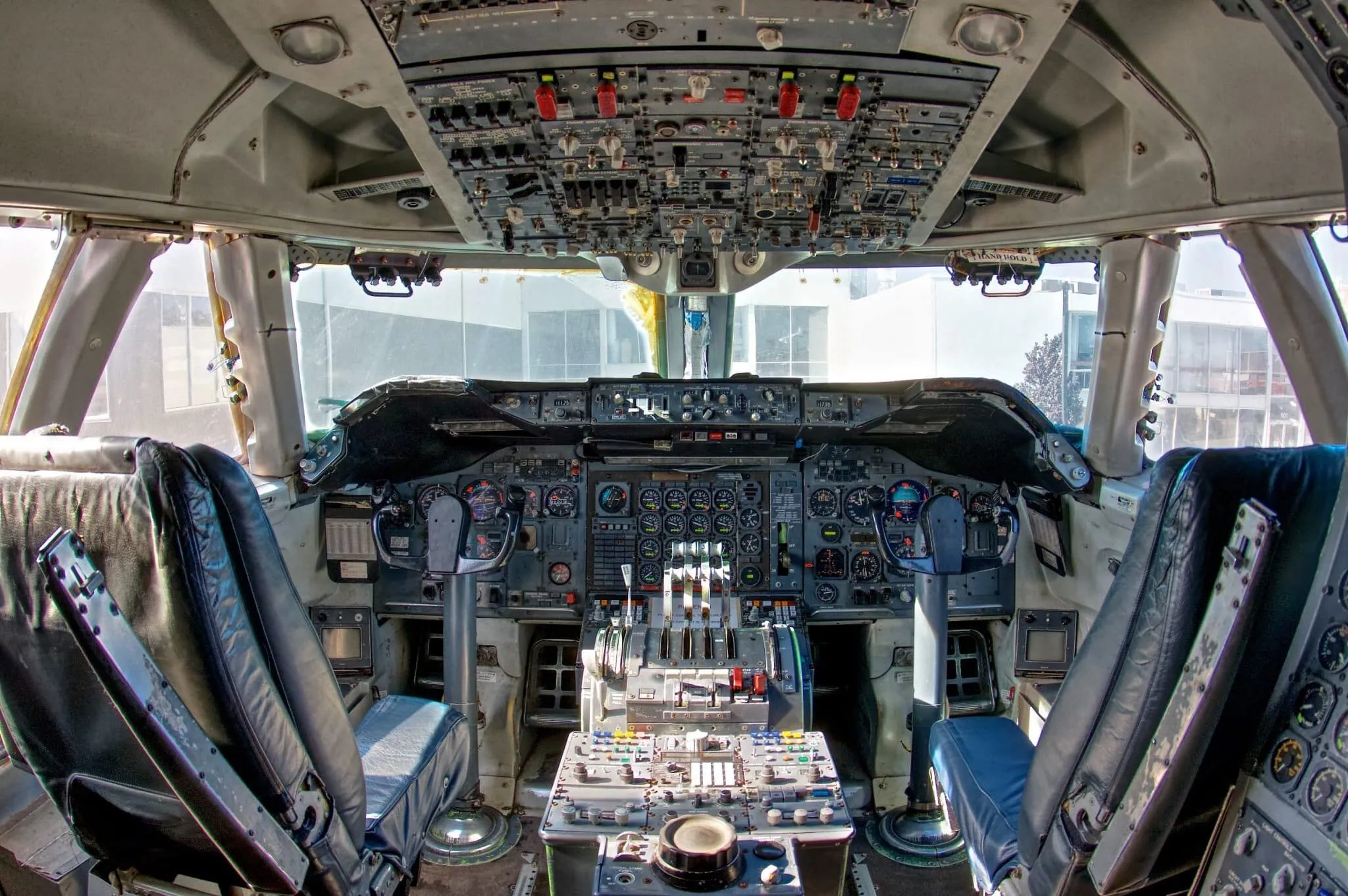 Explore the Legendary Flight of Boeing 747-136 G-AWNG