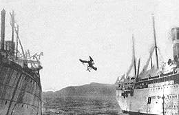 Beachey crashes to his death